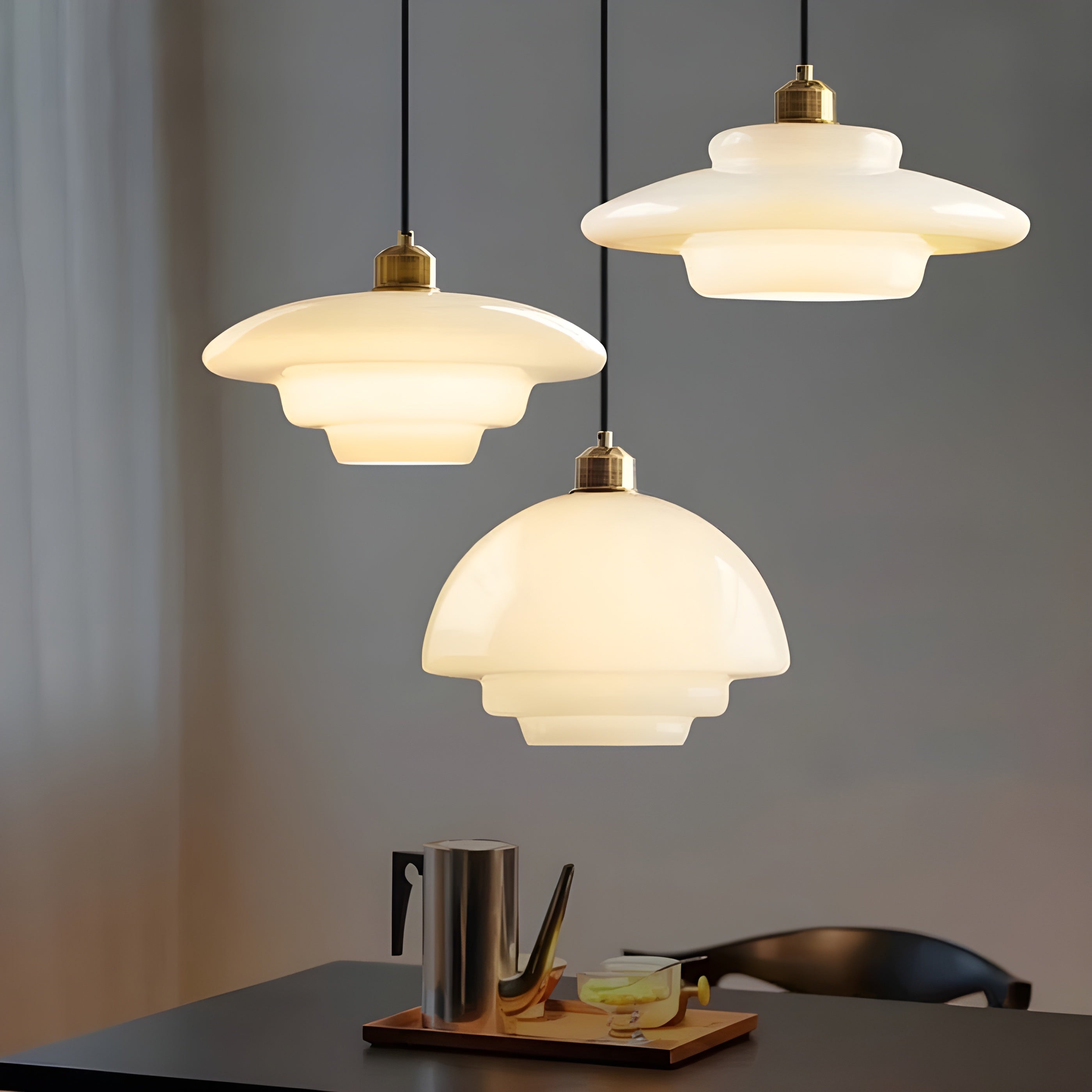 AuraBeam Suspension Verre Ivoire Minimaliste | Élégante Ambiance Style A ou B