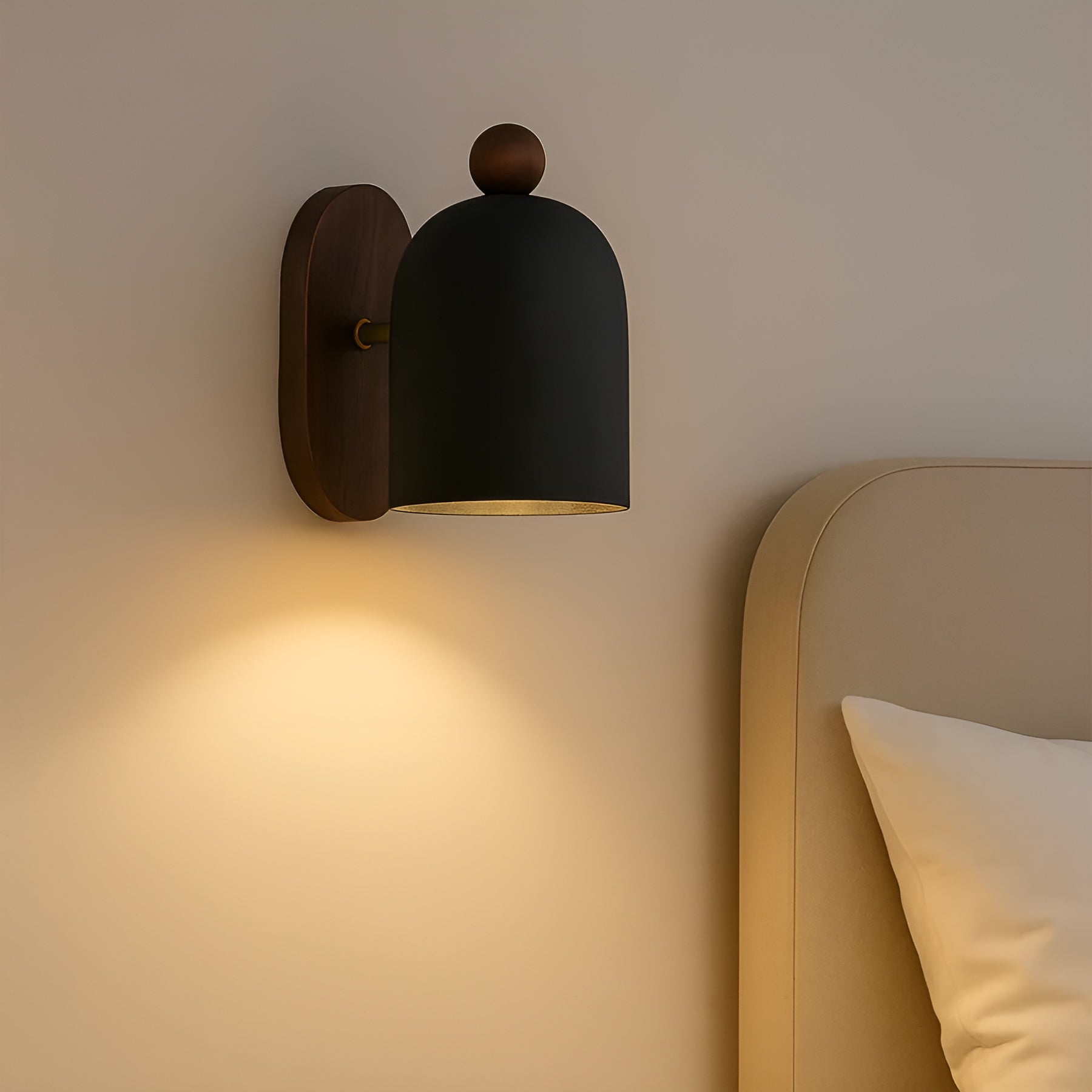 Applique Bois Noyer Lumière Naturelle | Salon et Couloir Chaleureux