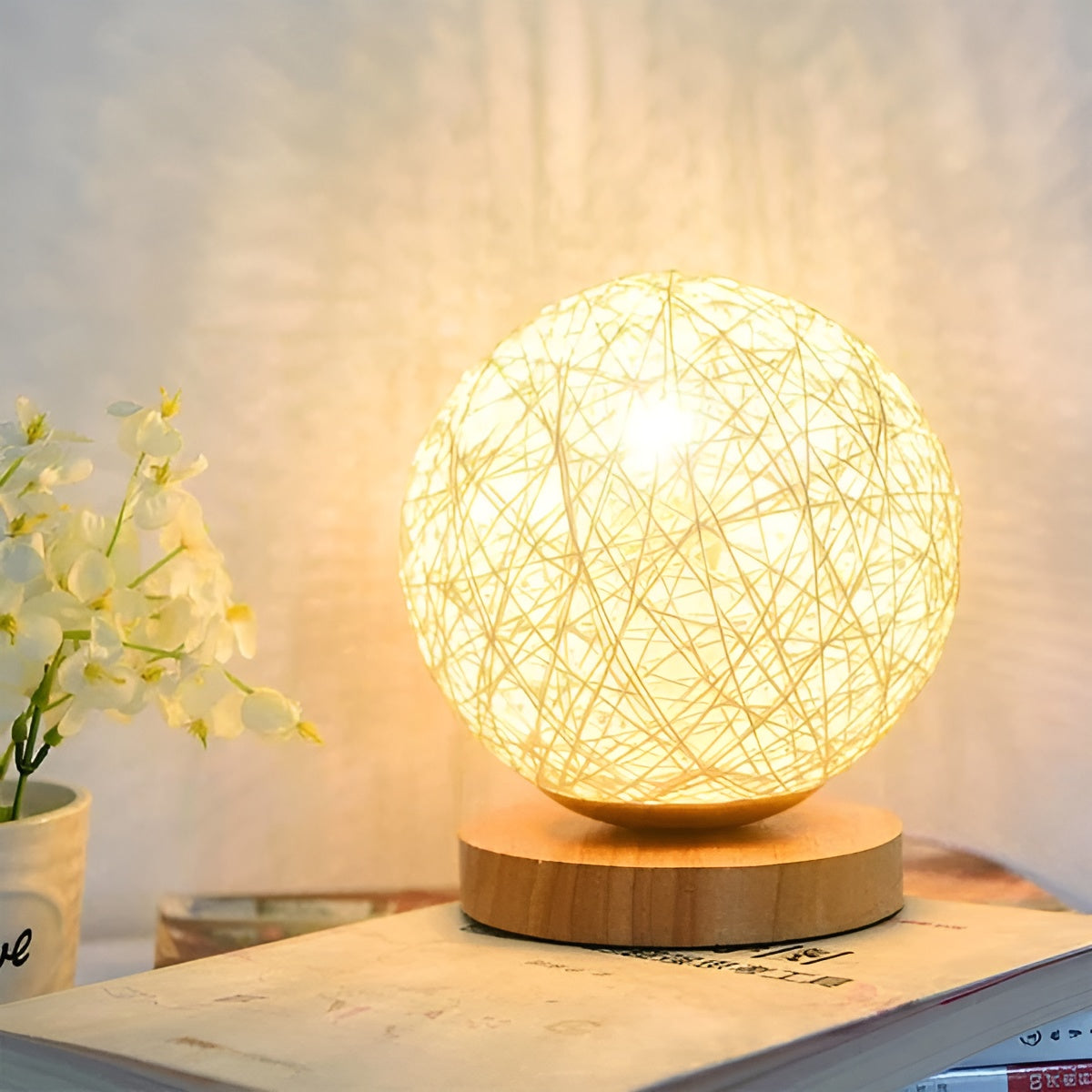 TwineGlow Lampe Rattan Rechargeable USB Moderne | Organique Décorative Sans Fil