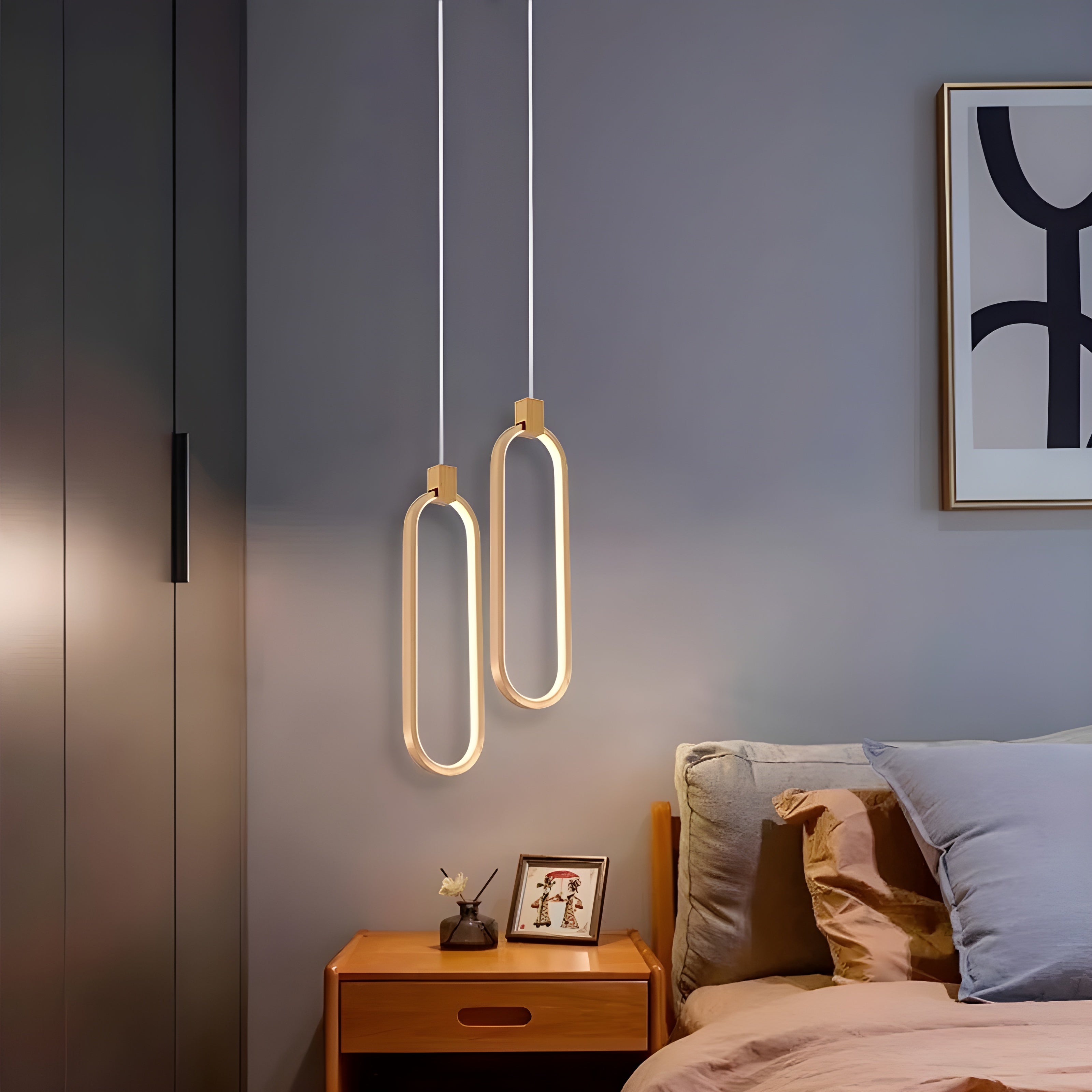 GildedGlow Suspension LED Dorée Ambiance | Noir Simple ou Autre Lumière Chaude