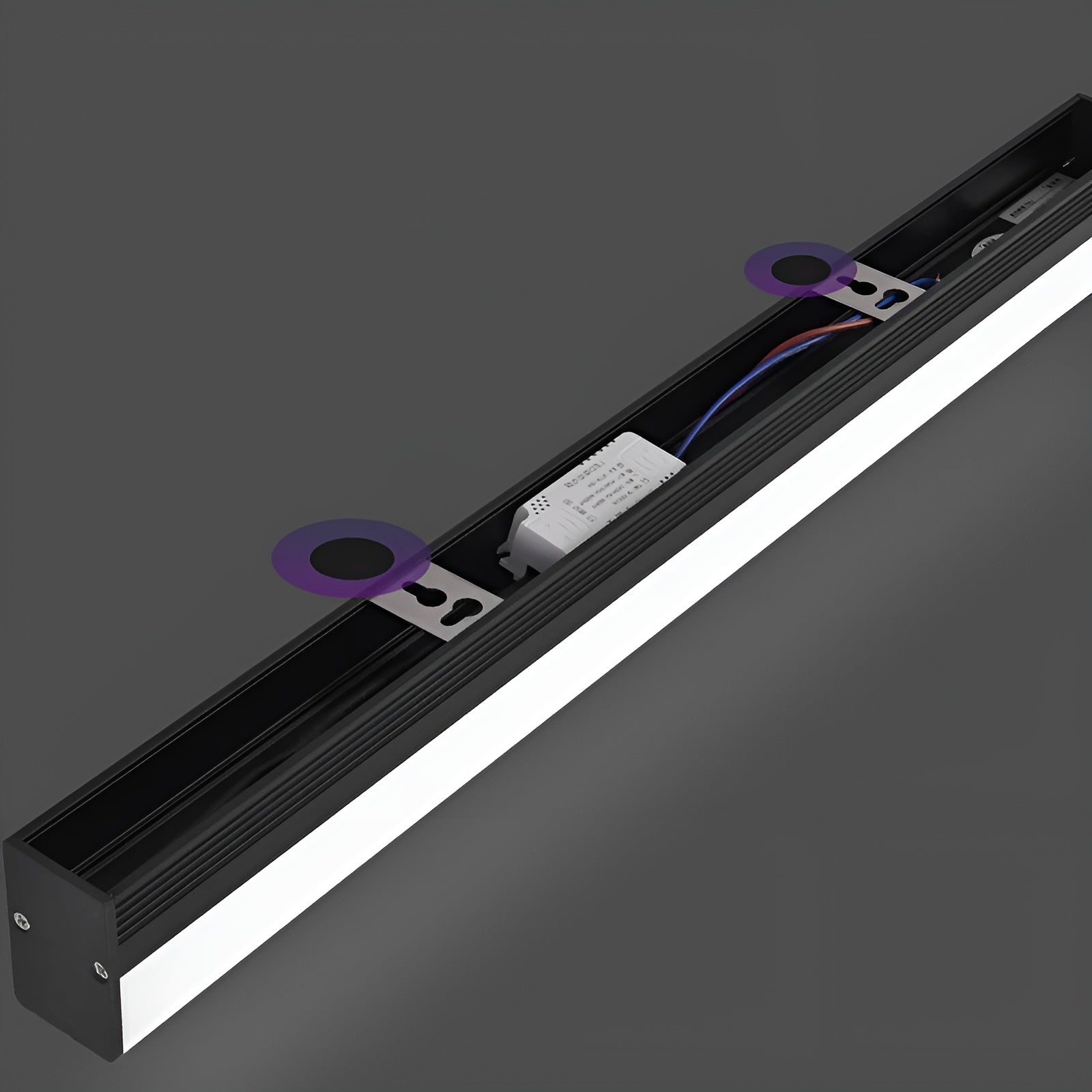 Miroir LED Long Très Lumineux | Éclairage Salle de Bain Stylé Noir 30cm