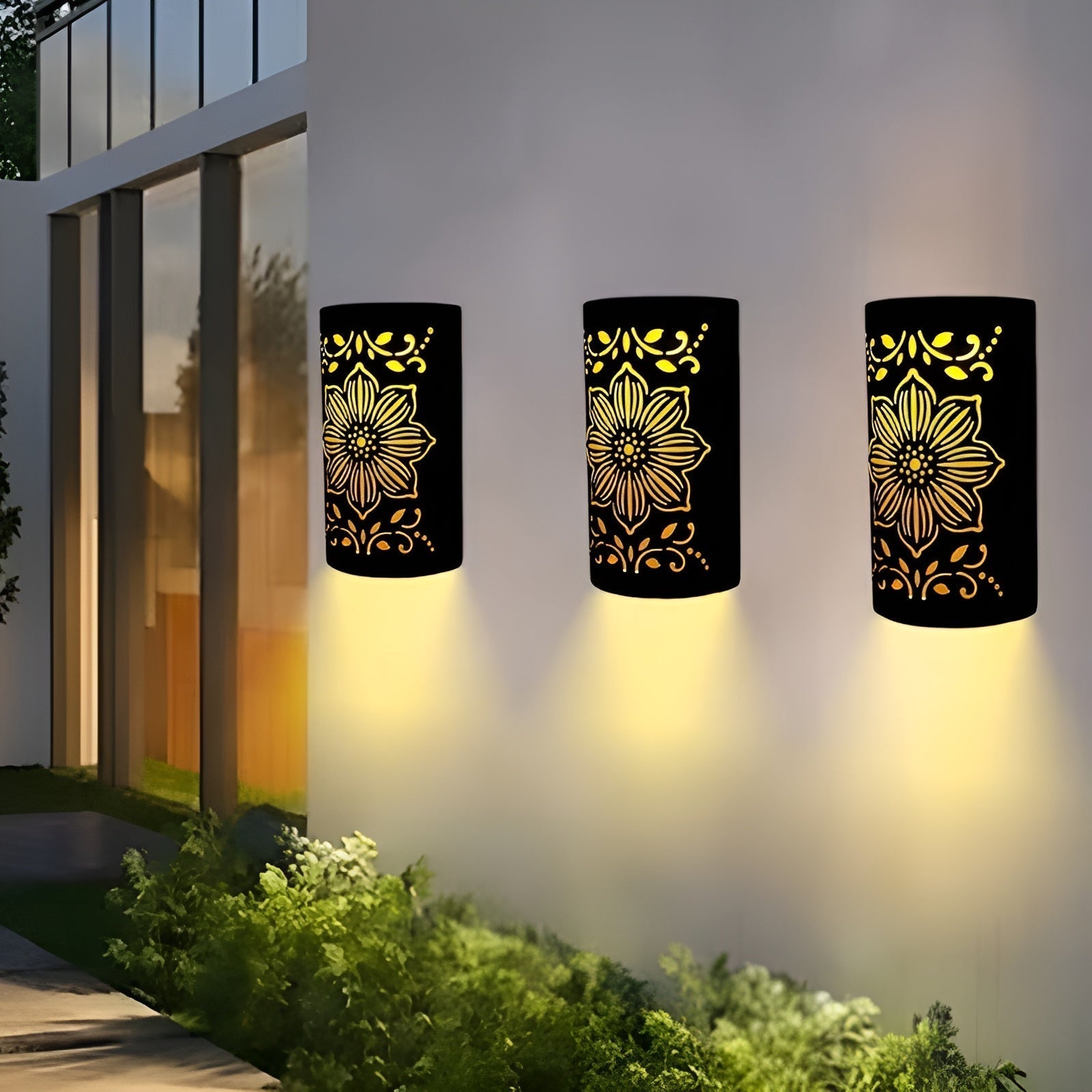 Applique Solaire Motif Floral Noir | Décoration Résistante Jardin et Terrasse