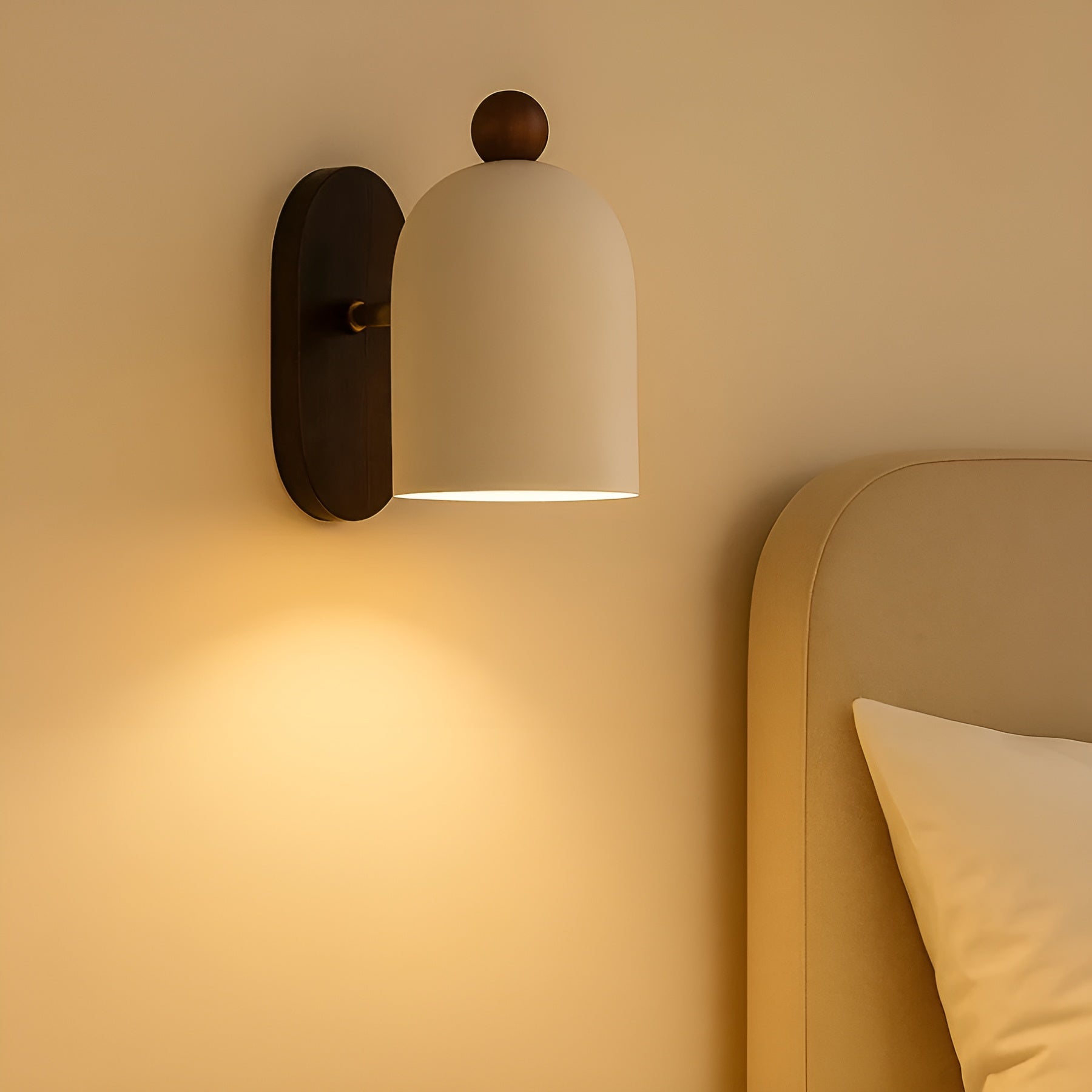 Applique Bois Noyer Lumière Naturelle | Salon et Couloir Chaleureux