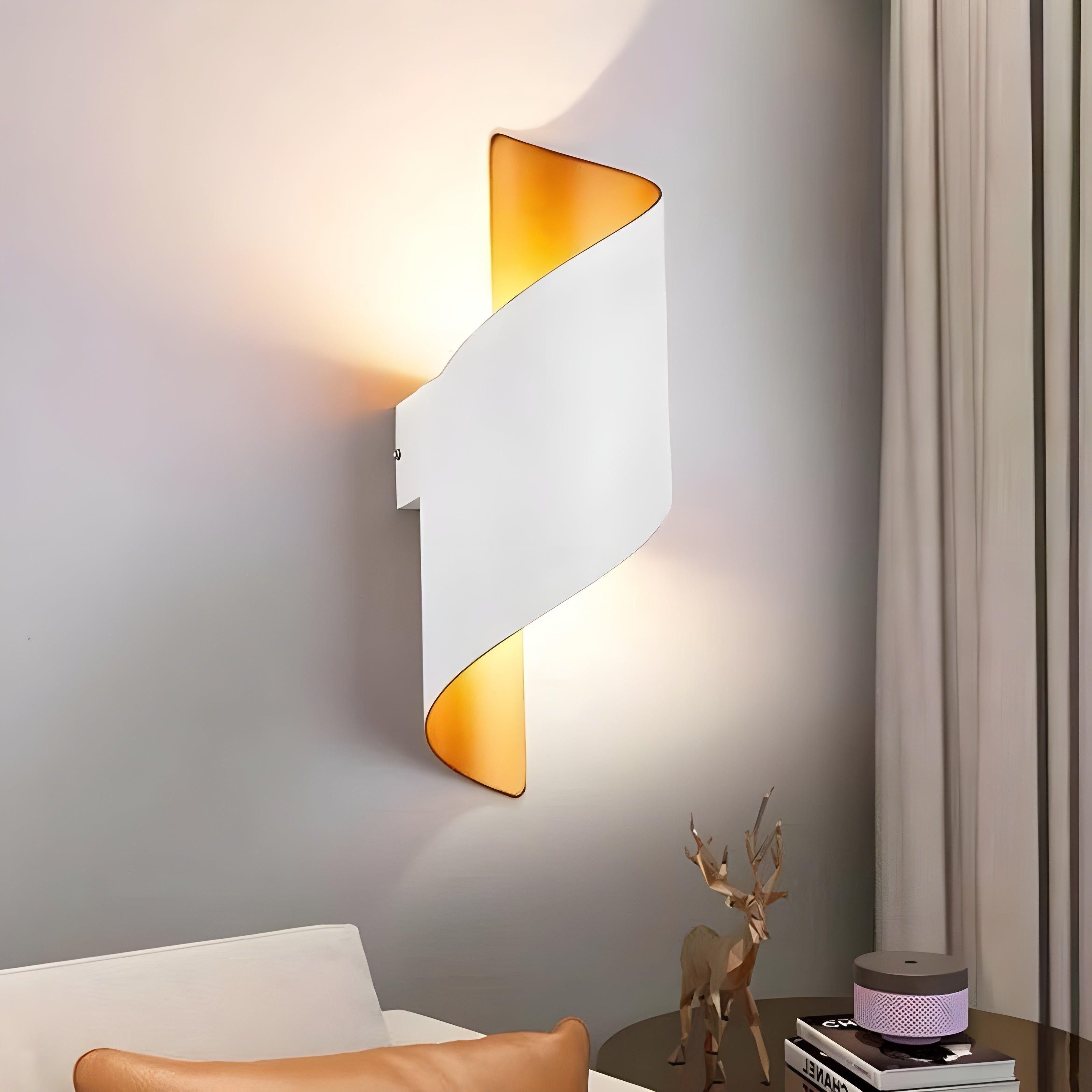 SpiralGlow Applique Spirale Métal Nordic Étanche | Petit Noir ou Argent LED