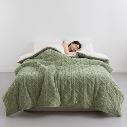 Plush Reversible Thick Duvet - Premium All-Season Bed Comfort