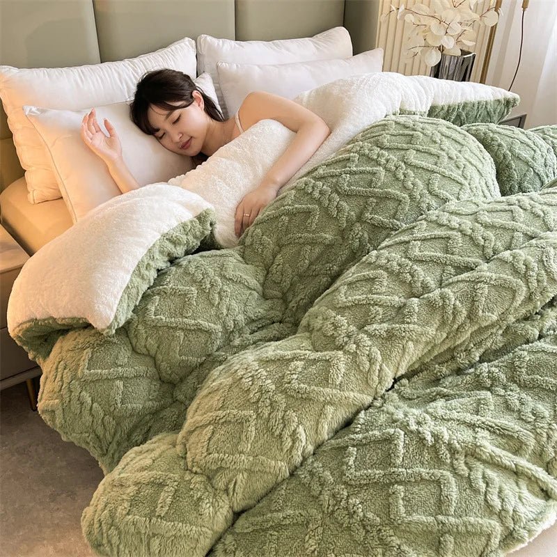 Plush Reversible Thick Duvet - Premium All-Season Bed Comfort