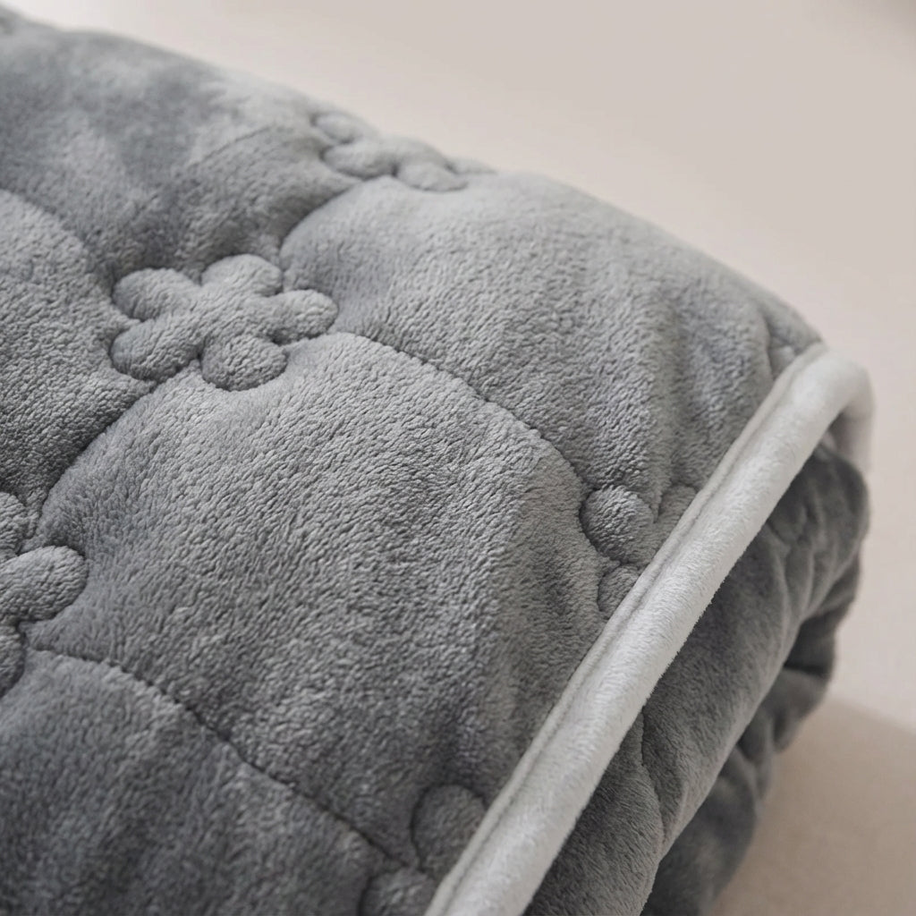 Triple-Layer Plush Duvet - Maximum Winter Warmth Premium
