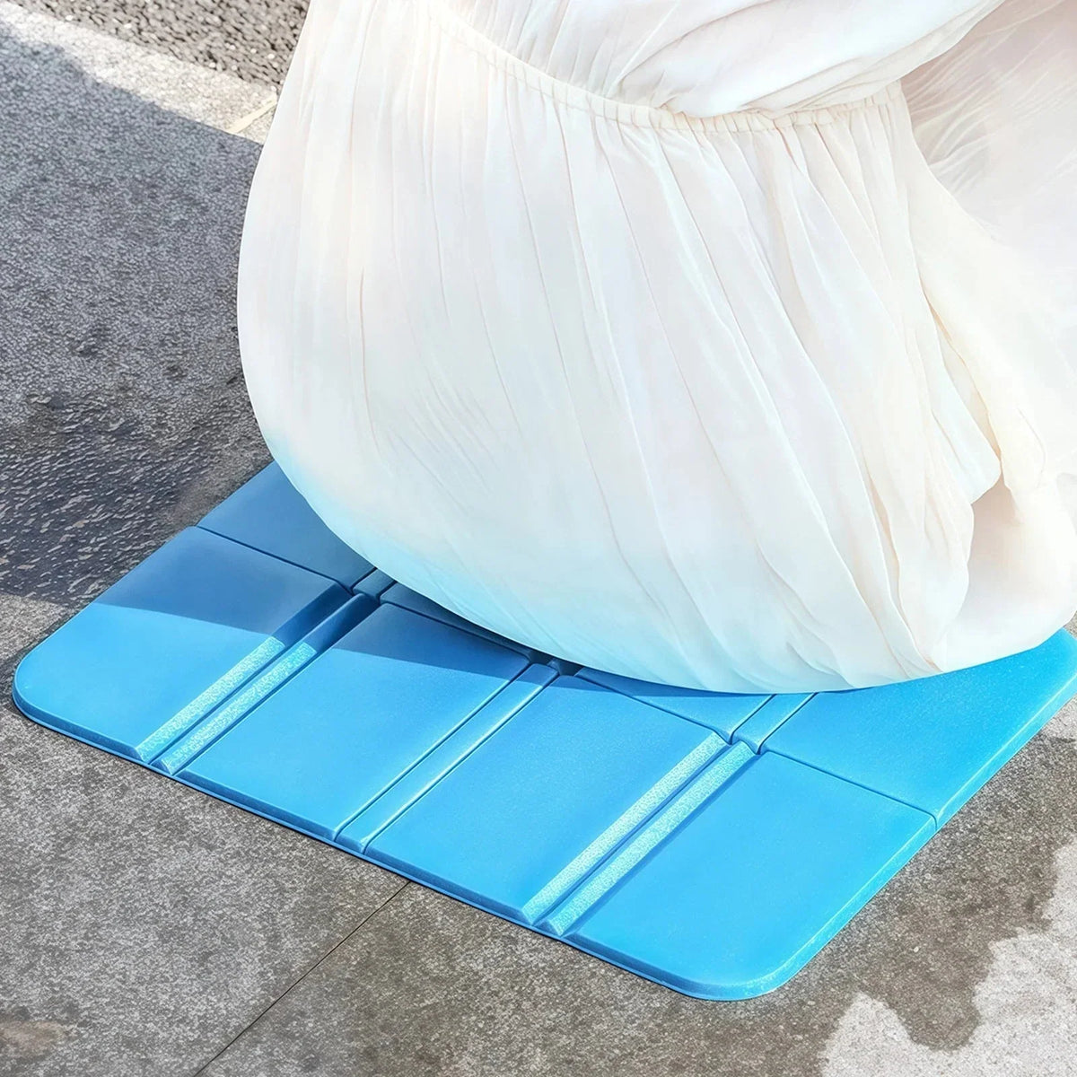 Foldable Thick Travel Cushion - Wipe-Clean Camping & Commute