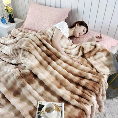 Gradient Double-Sided Blanket - Large Format Luxurious Cosy Comfort