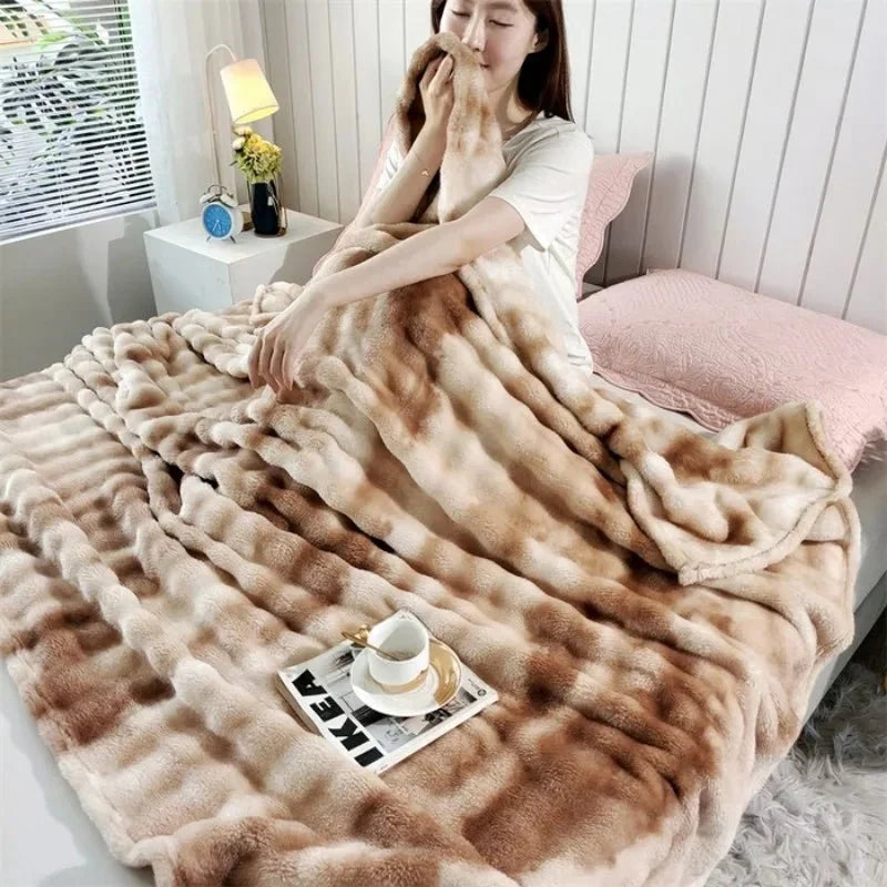 Gradient Double-Sided Blanket - Large Format Luxurious Cosy Comfort