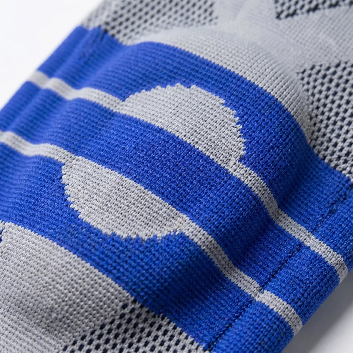 Men's Knee Sleeve with Stabilizers & Knit Pad - Sport & Gym