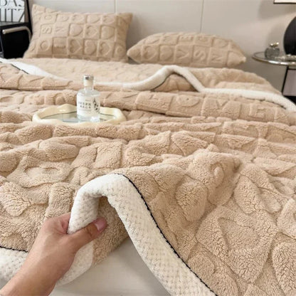 Heart Pattern Plush Reversible Throw - Premium Winter Comfort
