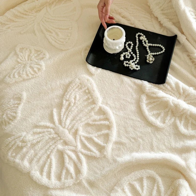 Light & Warm Coral Fleece Throw - Classic Versatile Daily Comfort