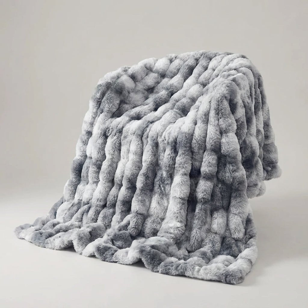 Faux Fur Ultra-Soft Throw - Luxurious Home Comfort Statement