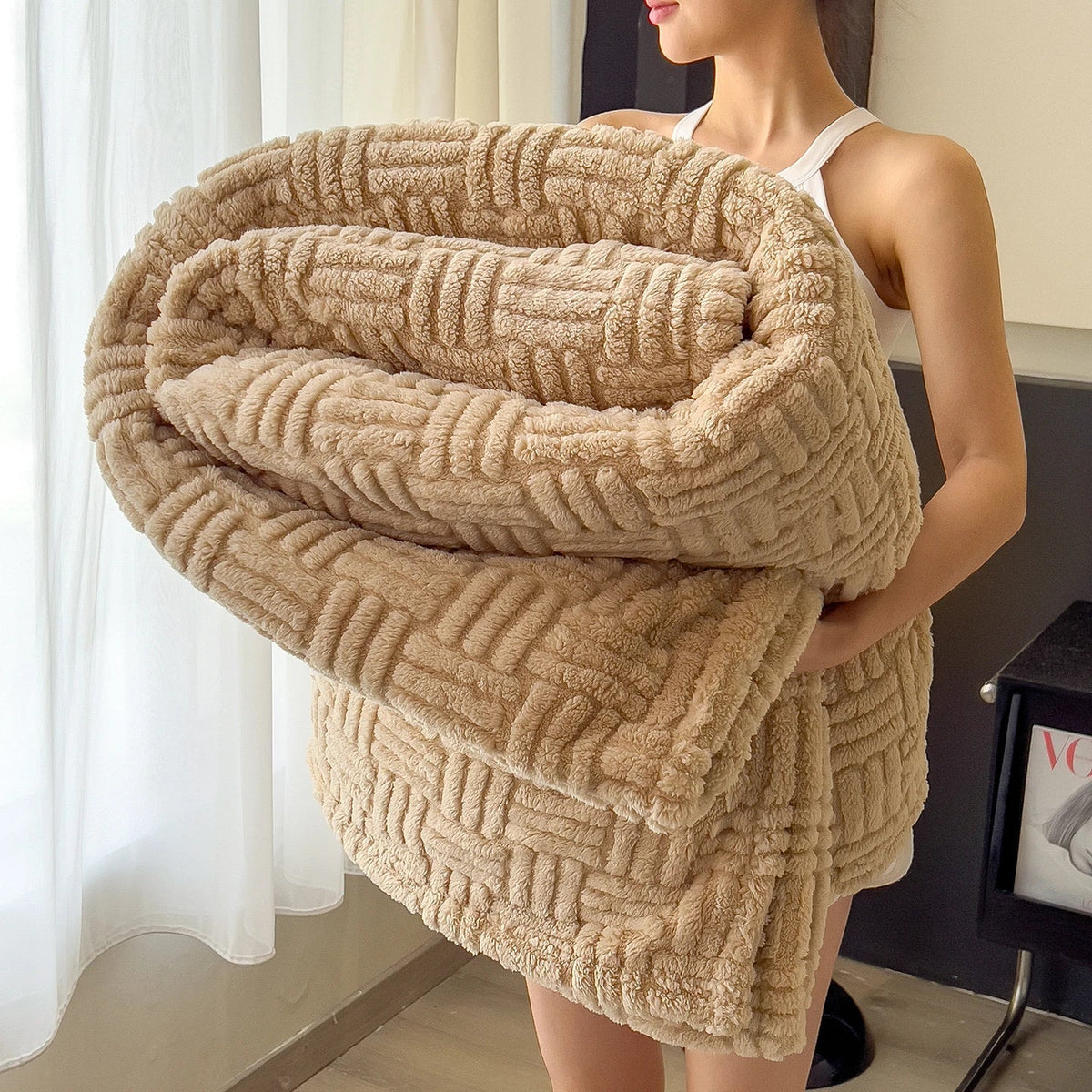 Geometric Jacquard Queen Plush Throw - Premium Dual-Face Design
