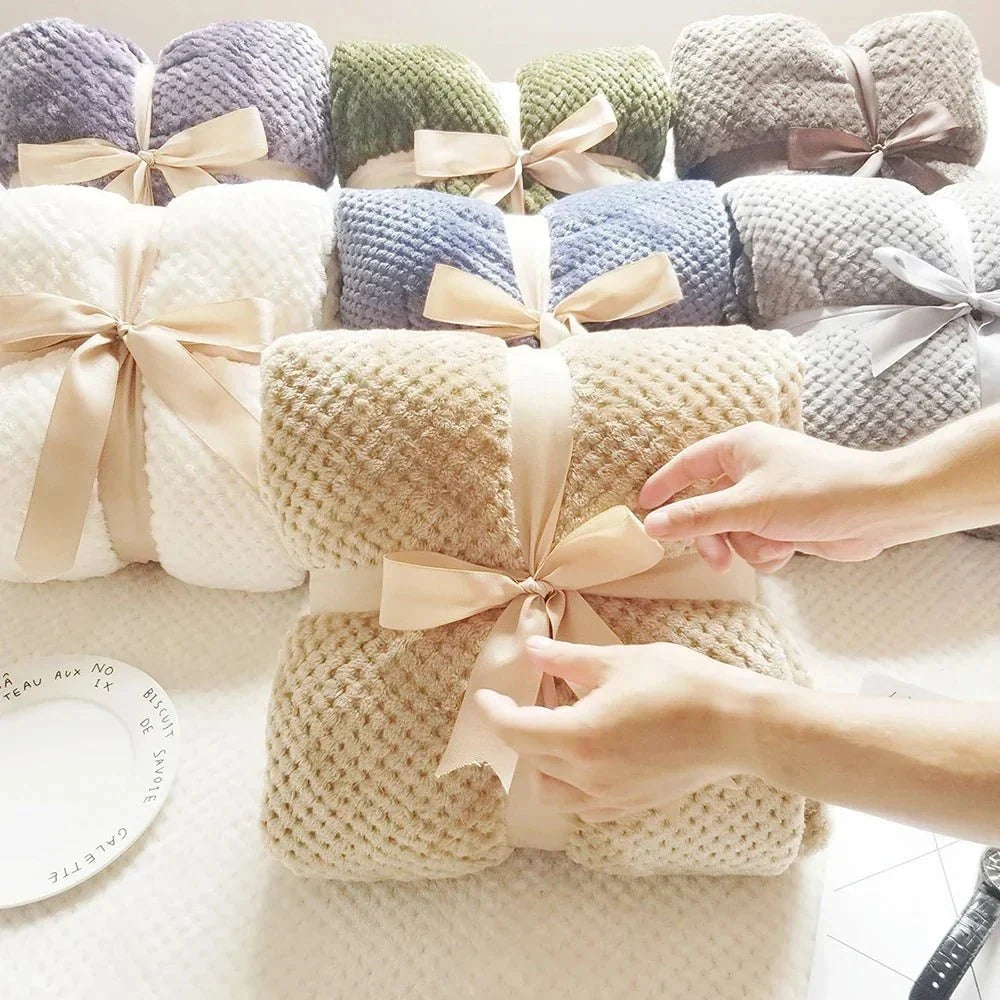 Premium Thick Plush Throw - Home Luxury Comfort Blanket