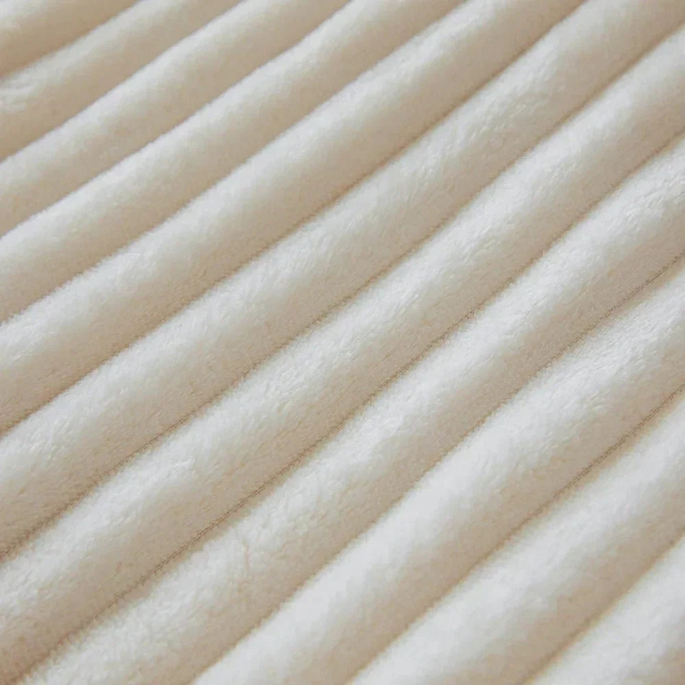 Velvet Plush Cosy Throw - Thick Home Warmth Comfort