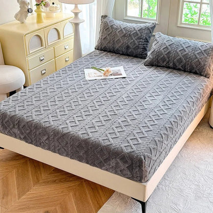 Plush Mattress Protector - Elastic Non-Slip Soft & Warm Topper